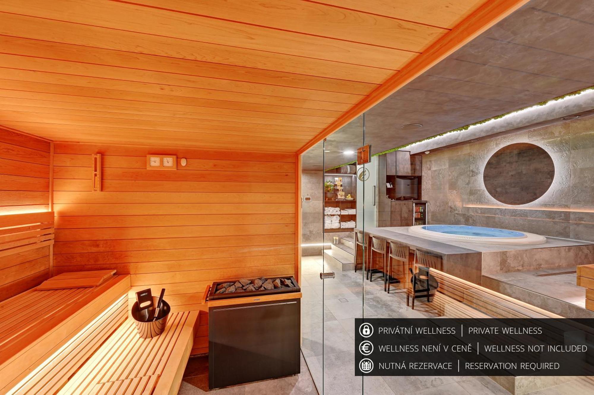 Wellness Hotel Fenix Liberec Buitenkant foto
