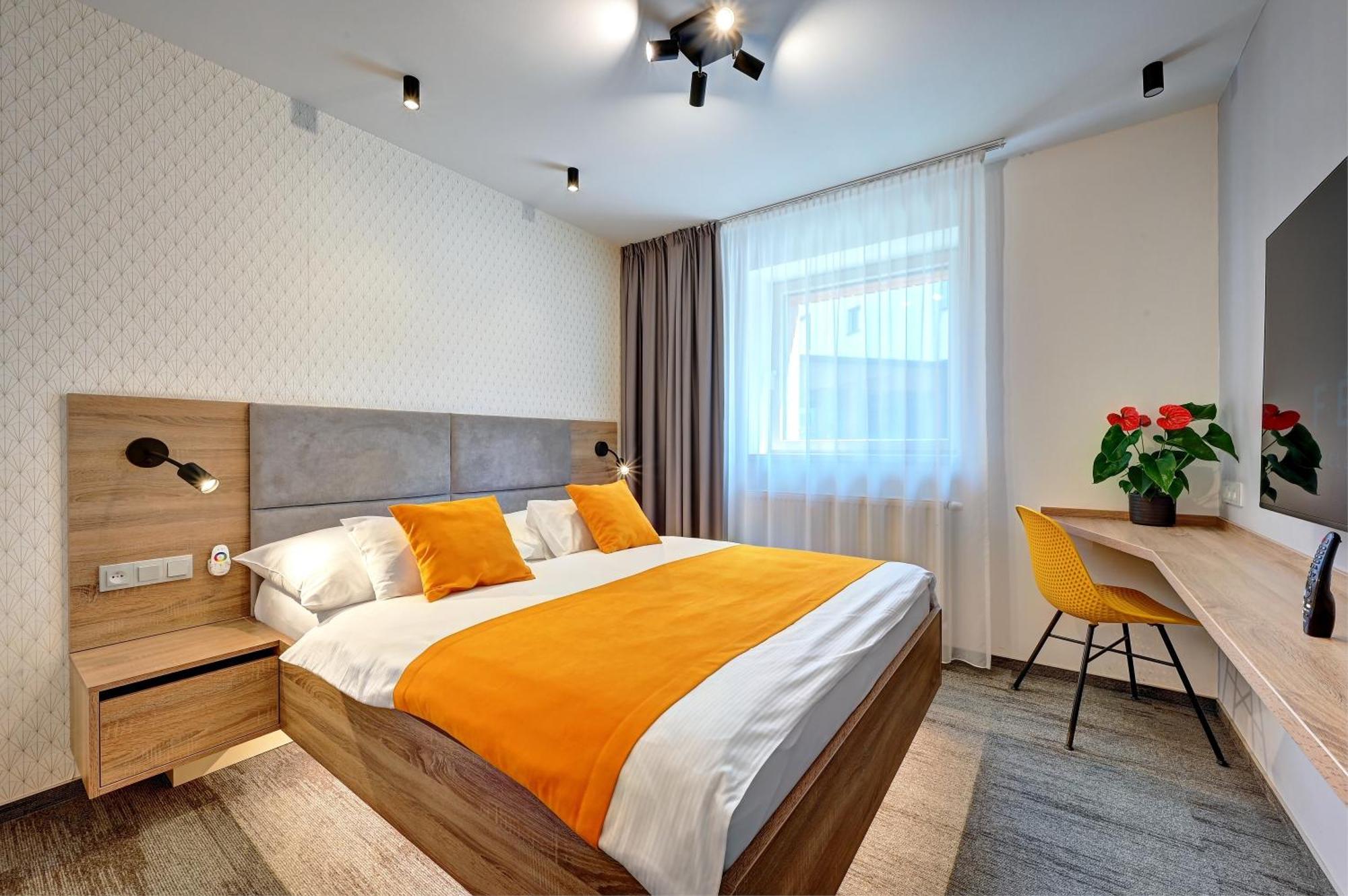 Wellness Hotel Fenix Liberec Buitenkant foto