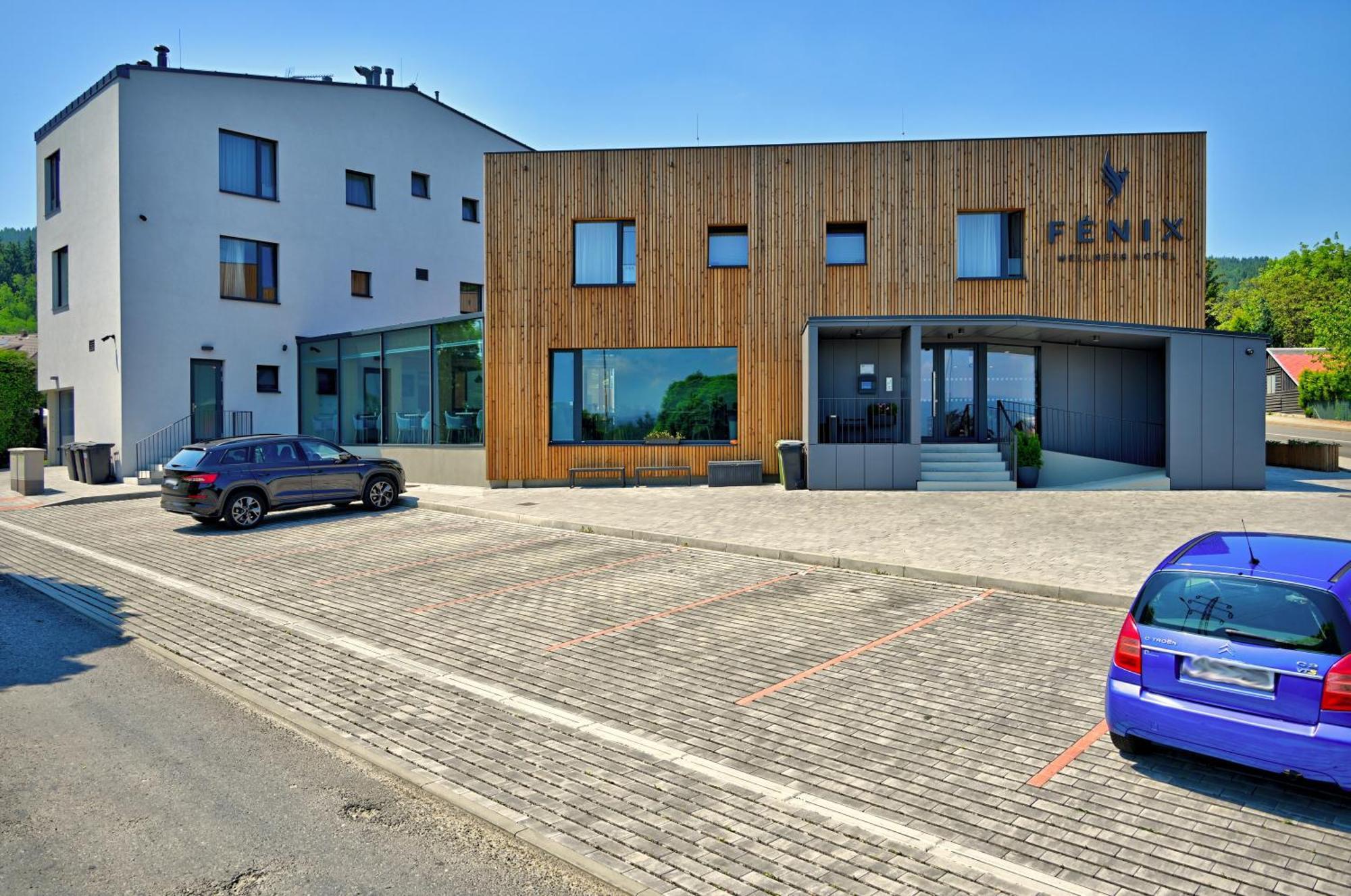 Wellness Hotel Fenix Liberec Buitenkant foto