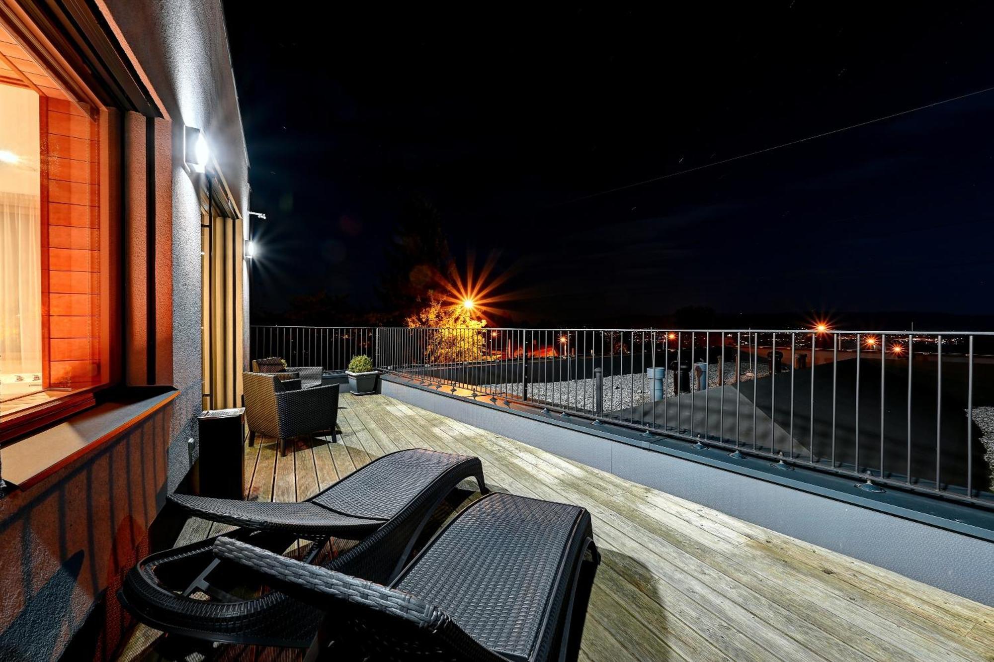 Wellness Hotel Fenix Liberec Buitenkant foto